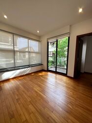 Holland Link (D10), Terrace #583549191